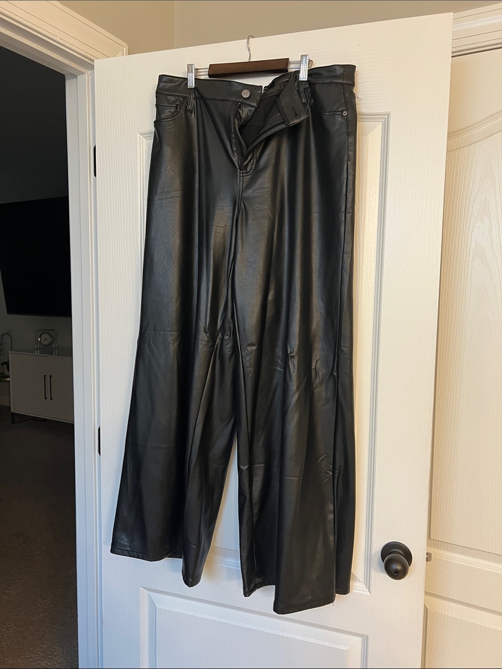 New York & Company Black Faux Leather Wide-Leg Pants